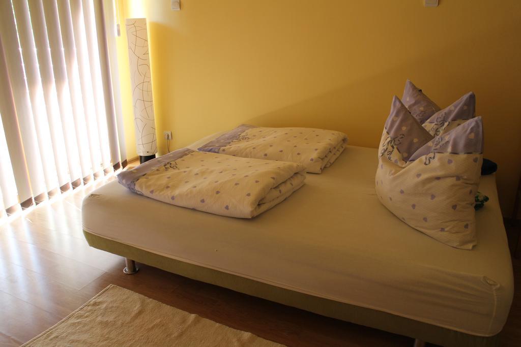 Mandarin Wellness Apartman Siofok Phòng bức ảnh